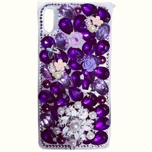 Sparkling Elegance: Rhinestone Blume Case‎